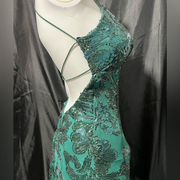 B. Smart - NWT’s Womens Formal Long Dress Sz Sm - Picture 12 of 13